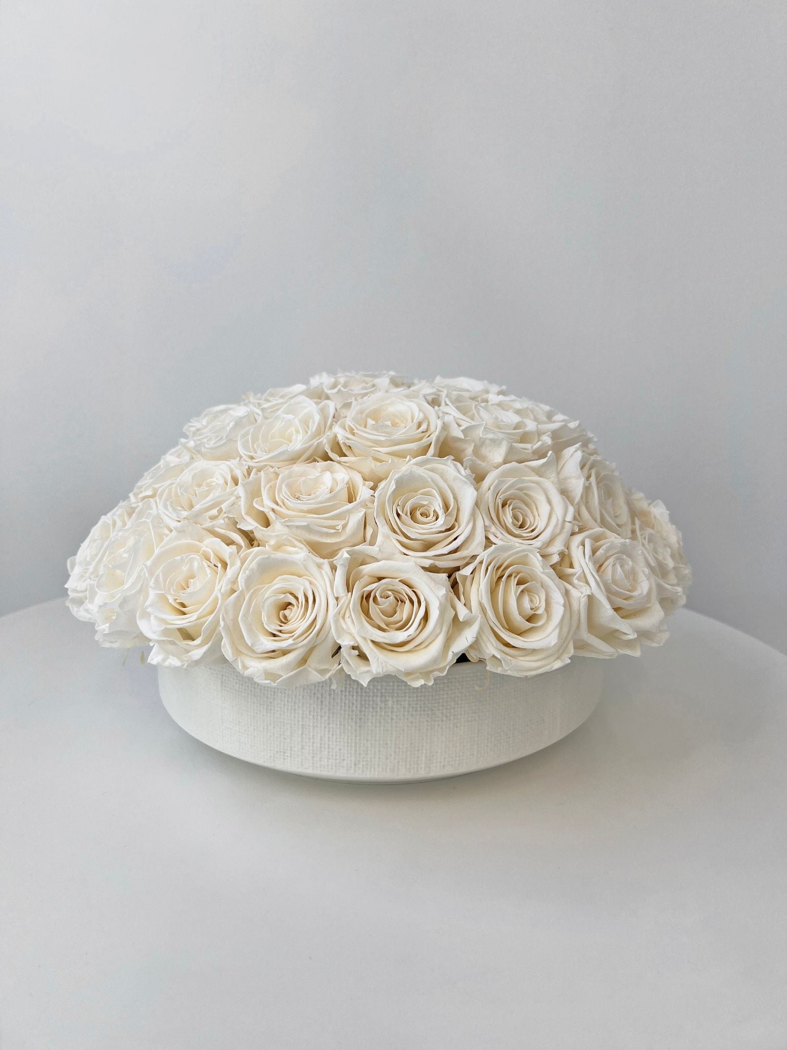 Amélie – Cream White Preserved Rose Arrangement in White Ceramic Bowl – Luxe (Exclusive Piece)